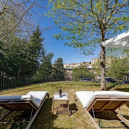 Guesthost - Bright With Garden * Siena