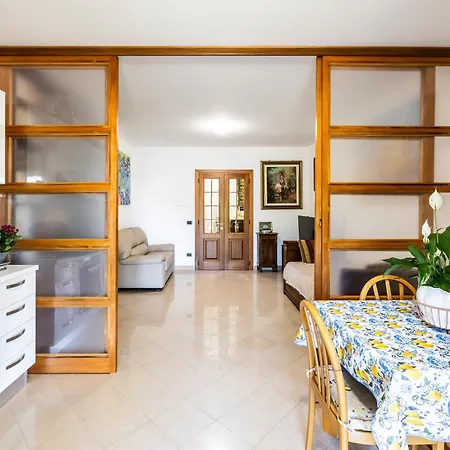 Apartment Guesthost - Bright With Garden *