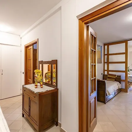 Apartment Guesthost - Bright With Garden *